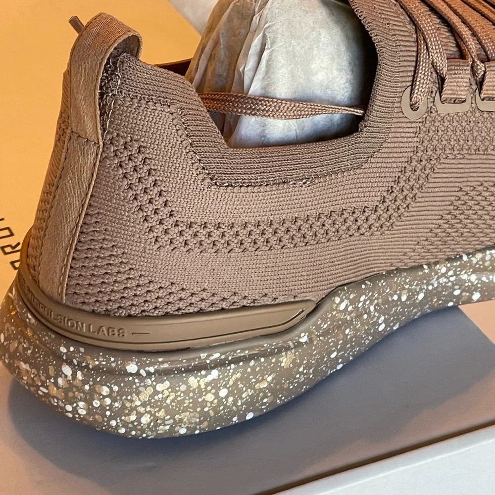 NIB APL TECHLOOM BREEZE MENS RUNNING SHOES CLAY/ALMOND/SPECKLE SIZE 9 - Picture 8 of 16